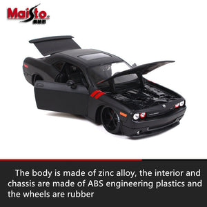Dodge Challenger die cast model car